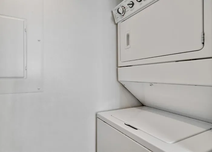 Apartment Bristol 109 - Beachfront Unit On Ground Floor-steps To The Pool Gulf Shores